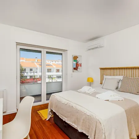 Villa Haus Abel - Pool, Parking And Garden In The Heart Of Lisbon