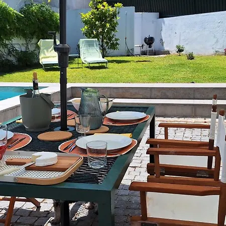 Haus Abel - Pool, Parking And Garden In The Heart Of Lisboa