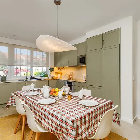 Haus Abel - Pool, Parking And Garden In The Heart Of * Lisboa