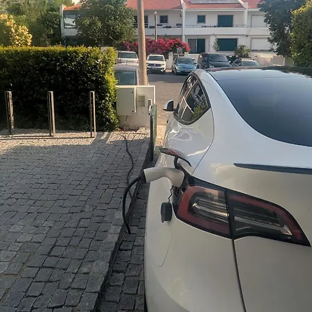 Haus Abel - Pool, Parking And Garden In The Heart Of Лиссабон