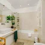 Haus Abel - Pool, Parking And Garden In The Heart Of Вілла Лісабон